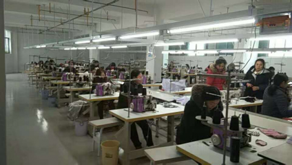 湖南省平江縣來料加工產業為精準扶貧 “保駕護航”